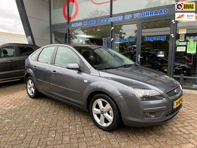 FORD FOCUS 1.6-16V Futura