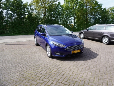 Ford FOCUS Wagon 1.0 Titanium TREKHAAK CRUISE CLIMA STOELVERWARMING