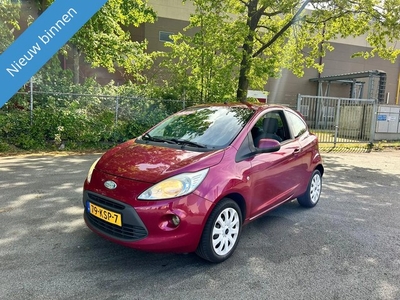 Ford Ka 1.2 Titanium NETTE AUTO MET MOOIE LAGE KM STAND