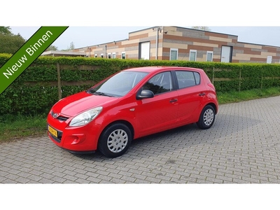 Hyundai i20 1.2i i-Motion STUURBEKRACHTIGING AIRCO