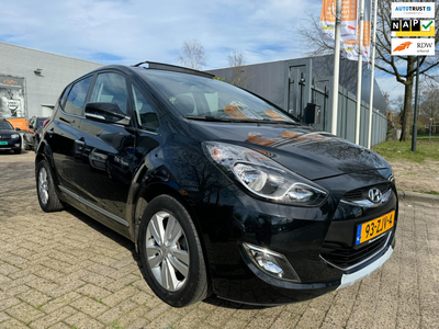 HYUNDAI IX20 1.4i 16v i-Motion exclusive, 45.714 km n.a.p, navigatie, cruise, elec pakket, panoramadak, dealer onderhouden auto !!