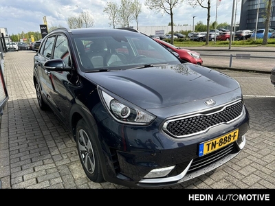 Kia Niro 1.6 GDi Hybrid DynamicLine | Navigatie | Parkeersensoren achter + Achteruitrijcamera |