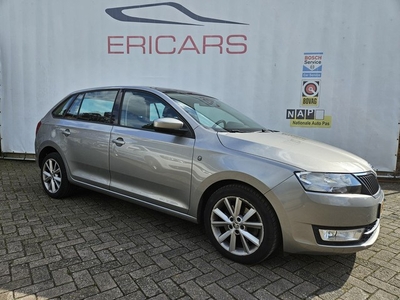 Škoda Rapid Spaceback 1.4 TSI DSG PANO NAVI TEL LM PDC CC