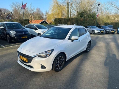 Mazda 2 1.5 Skyactiv-G Skylease+ navigatie , parkeersensoren