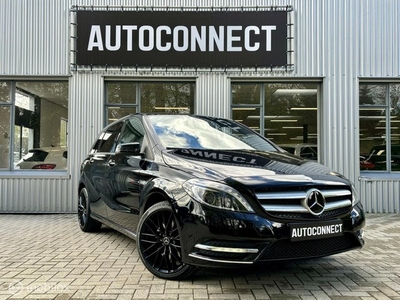 Mercedes B-klasse 220 4MATIC HALF/LEDER, NAVI, CRUISE, PDC