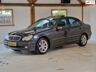 Mercedes-Benz C-klasse 320 Avantgarde (Schuifdak / Leder / PDC V+A / Goed onderhouden / Youngtimer)