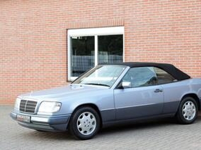 Mercedes-Benz E-KLASSE Cabrio E 220 Cabrio - W124 - 66.000 km !