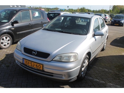 Opel Astra 1.6-16V Sport