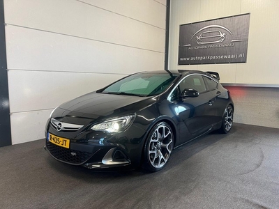 Opel Astra GTC 2.0 Turbo OPC 280PK, Cruise Control, Bucket