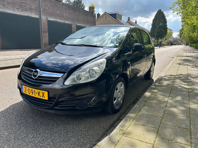 Opel Corsa 1.0-12V Edition AIRCO , NIEUWE. APK !