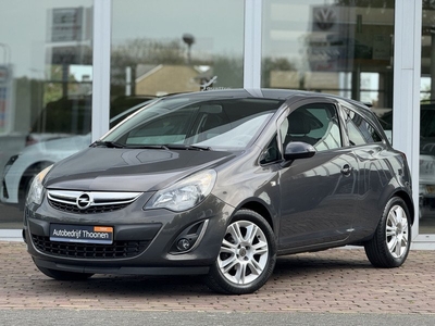 Opel Corsa 1.2-16V Color Edition