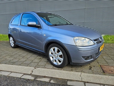 Opel Corsa 1.2-16V Cosmo