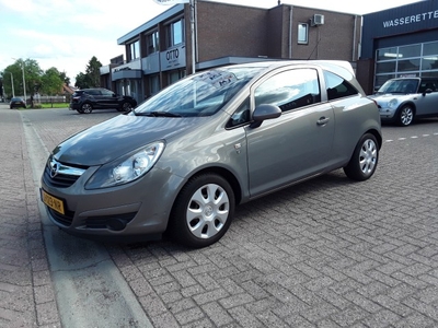 Opel Corsa 1.2-16V SELECTION / AIRCO