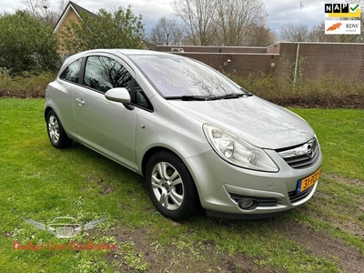 Opel Corsa 1.3 CDTi EcoFlex S/S Cosmo Nap/Airco/Leder!