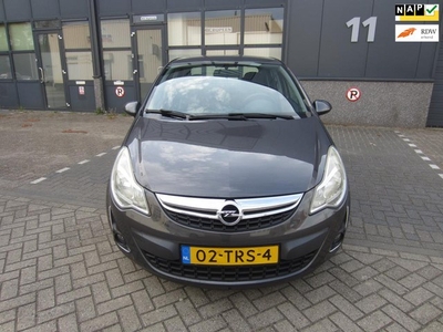 Opel Corsa 1.4-16V Anniversary Edition 2012/ Airco/