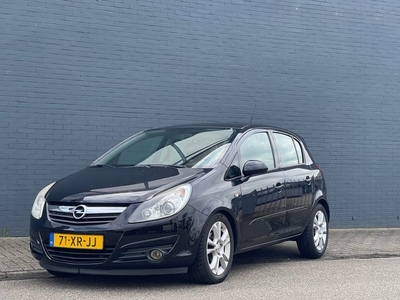 Opel Corsa 1.4-16V Business Sport