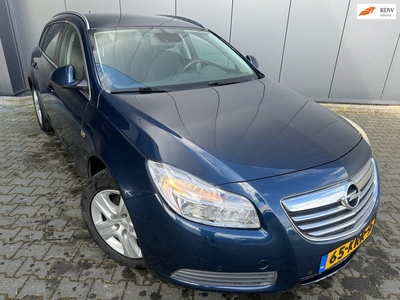 Opel Insignia Sports Tourer 1.6 T Edition / Navi / PDC / Cruise / Clima / NAP