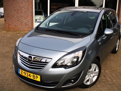 Opel Meriva 1.4 Turbo Cosmo ECC, CC, Trekhaak afneembaar, Lederen bekleding/stuurwiel, Stuur en Stoel verwarming, Boordcomputer, 16