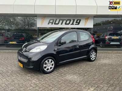 Peugeot 107 1.0-12V XR