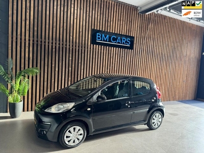 Peugeot 107 1.0 Envy [bj 2012] 5DRSAircoLed