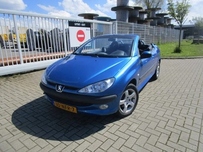 Peugeot 206 CC 1.6-16V (bj 2001)