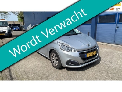 Peugeot 208 1.2 PureTech 1e eig 5-deurs PDC Navi Cruise