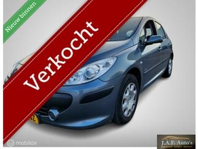 Peugeot 307 1.6 Airco Cruise trekhaak Nieuw APK Lage Km!!!