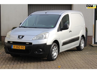 Peugeot Partner 1.6 HDI XT Trekhaak Airco Nieuwe APK