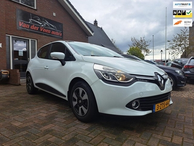 Renault Clio 0.9 TCe Expression. NaviCruiseLEDBluetooth.