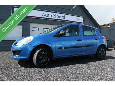 Renault Clio 1.2-16V Authentique