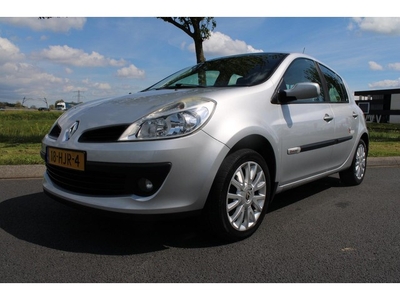 Renault Clio 1.2 TCE Special Rip Curl, Airco