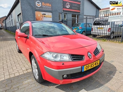 Renault Mégane Coupé-Cabriolet 2.0-16V ( Automaat)