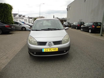 Renault Scénic 1.6-16V Privilège Luxe nieuwe A.P.K geldig