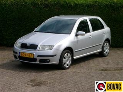 Skoda FABIA 1.4-16V Spirit+ NL auto, Airco, elektrische ramen, distributieriem recent vervangen cruise control