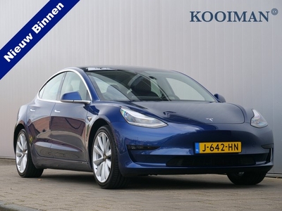 Tesla Model 3 Standard RWD 238 Pk Plus 60 kWh Navigatie /