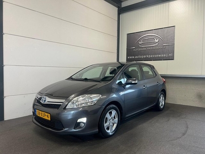 Toyota Auris 1.8 Full Hybrid Business