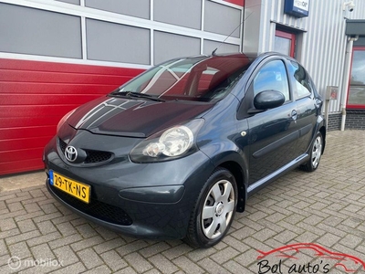 Toyota Aygo 1.0-12V 5drs airco / apk 15-4-2025!