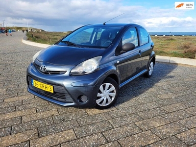 Toyota Aygo 1.0 VVT-i Access / Airco / Nieuwe APK /