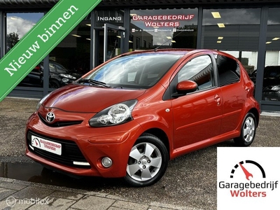 Toyota Aygo 1.0 VVT-i Comfort Orange airco 5drs lmv nw apk