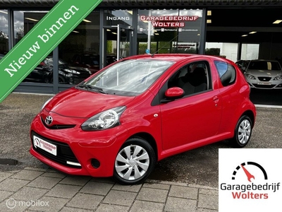 Toyota Aygo 1.0 VVT-i Now AIRCO NIEUWE APK NIEUWSTAAT