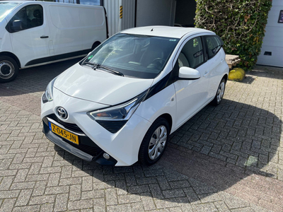 Toyota Aygo 1.0 VVT-i x-play