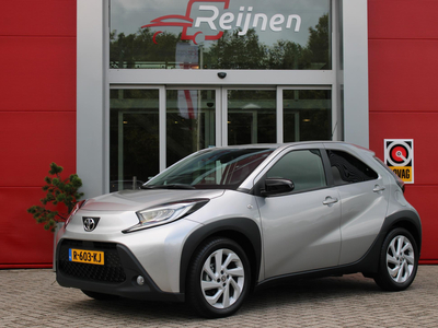 TOYOTA AYGO X 1.0 VVT-i S 72PK AUTOMAAT FIRST EDITION | CRUISE CONTROL | APPLE CARPLAY \ ANDROID AUTO | CLIMATE CONTROL | AUTOMATISCH GROOTLICHT SYSTEEM | ADAPTIVE CRUISE | LICHTMETALEN VELGEN 17