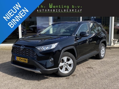 Toyota RAV4 2.5 Hybrid Active | Adaptieve cruise control | Climate control | DAB radio & Apple Carplay/Android Auto | Achteruitrijcamera | Parkeersensoren achter |