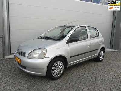 Toyota Yaris 1.3 VVT-i Luna Apk 26-04-2025 Airco 5 Deurs