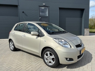 Toyota Yaris 1.3 VVTi Aspiration Automaat / Airco / APK April 2025