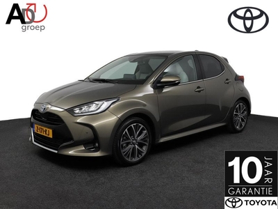 Toyota Yaris 1.5 Hybrid Executive | Head-up display | Panoramadak | Stoelverwarming | Stuurverwarming | Half lederen bekleding | Trekhaak |