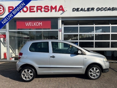 Volkswagen Fox 1.2 Trendline NIEUWE APK. (bj 2006)