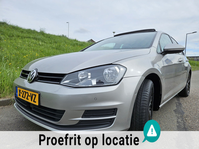 Volkswagen GOLF 1.2 TSI Business Edition R Connected