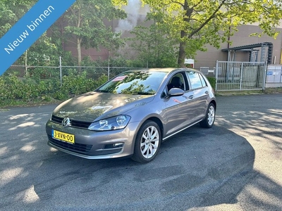 Volkswagen Golf 1.2 TSI Business Edition ZEER NETTE AUTO