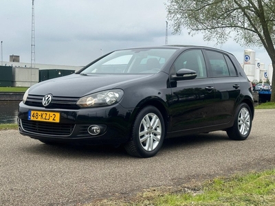 Volkswagen Golf 1.2 TSI Highline BlueM. | Burry Carkit